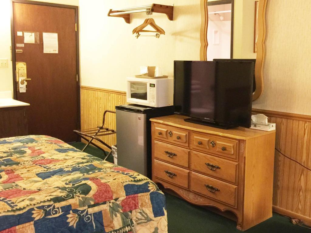 Northwoods Inn & Suites Minocqua - image 4