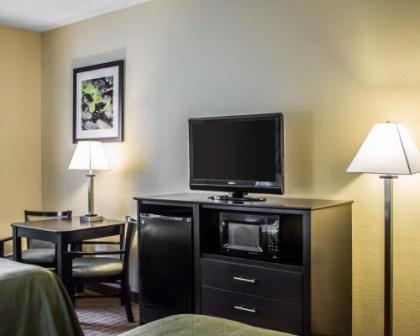 Quality Inn Minocqua - image 2