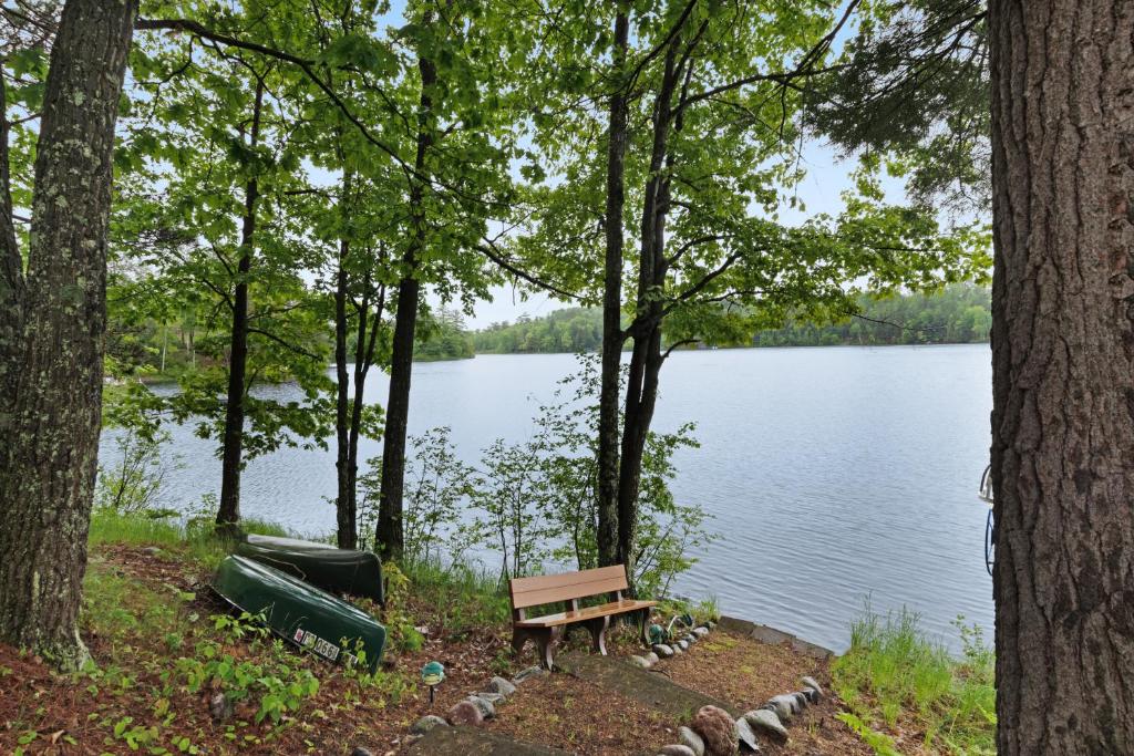 The Lodge on Booth Lake - 2 Bed 2 Bath Vacation home in Minocqua - image 2