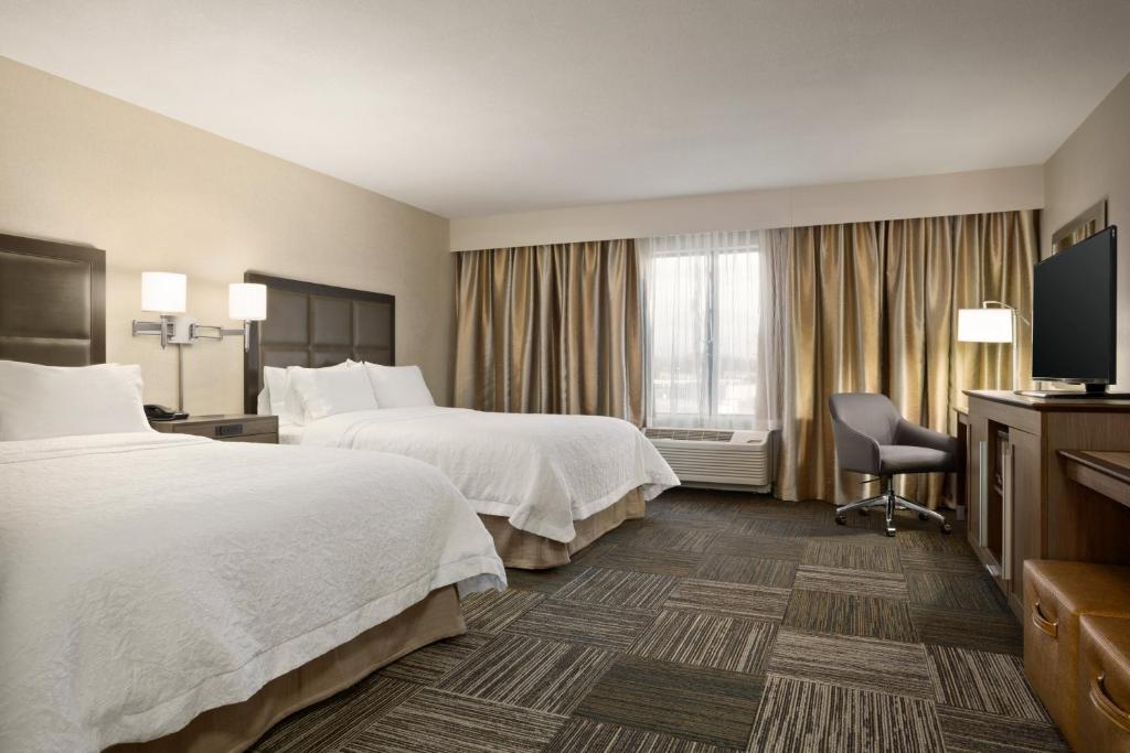 Hampton Inn & Suites Minooka - main image