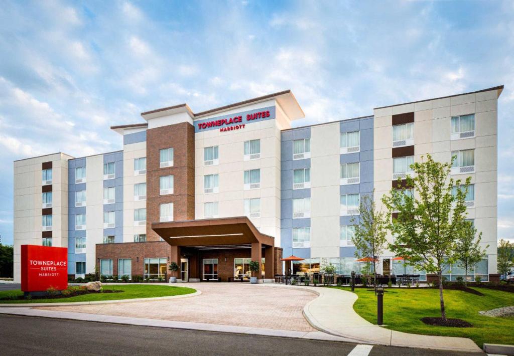 TownePlace Suites by Marriott Joliet Minooka - image 2