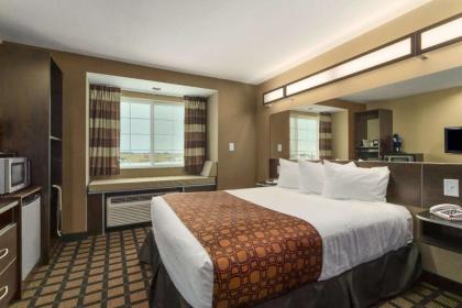 Microtel Inn & Suites by Wyndham Minot - image 11