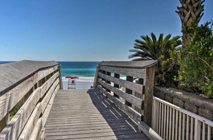 Condo with Community Pool Less Than 1 Mile to Miramar Beach! - image 3