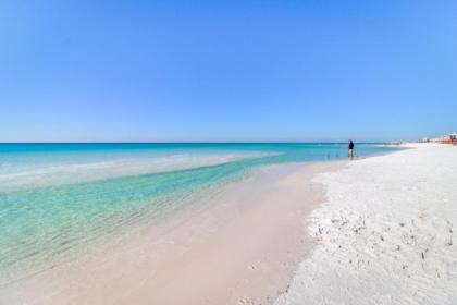 Sandestin - Luau - image 8