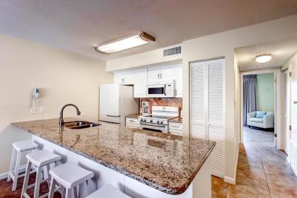 Blue Surf Townhomes 24 - image 12