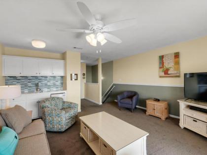 Blue Surf Townhomes 11B - image 3