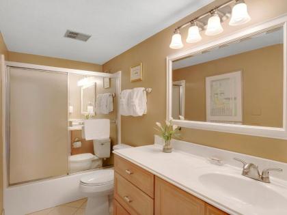 Blue Surf Townhomes 04 - image 10