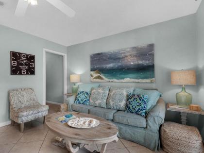 Summer Breeze Condominium 109 - image 4