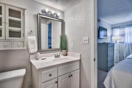 Tradewinds Condos - image 15