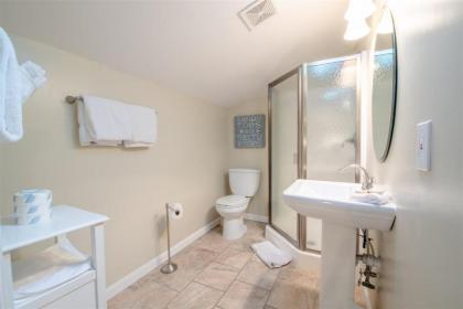 9 G Two Bedroom Condo - image 6