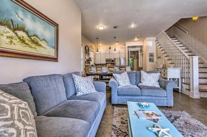 Lovely Miramar Beach Townhome Walk to Beach! - image 4