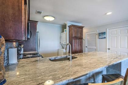 Chic Miramar Beach Condo with Pool Access! - image 10