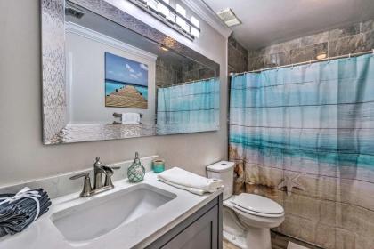 Chic Miramar Beach Condo with Pool Access! - image 18