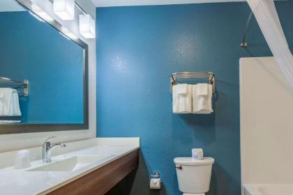 WoodSpring Suites Miramar - image 14