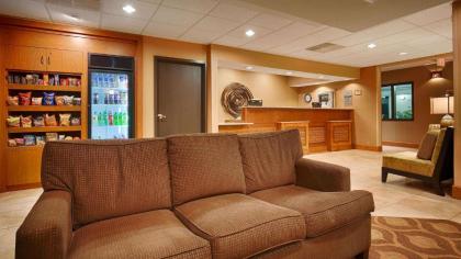 Best Western Plus Mishawaka Inn - image 10