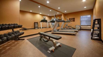 Best Western Plus Mishawaka Inn - image 14