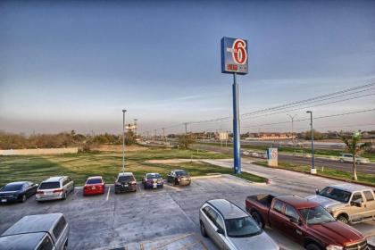 Motel 6-Mission TX - image 3