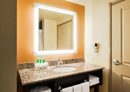 Holiday Inn Express and Suites Missoula an IHG Hotel - image 4