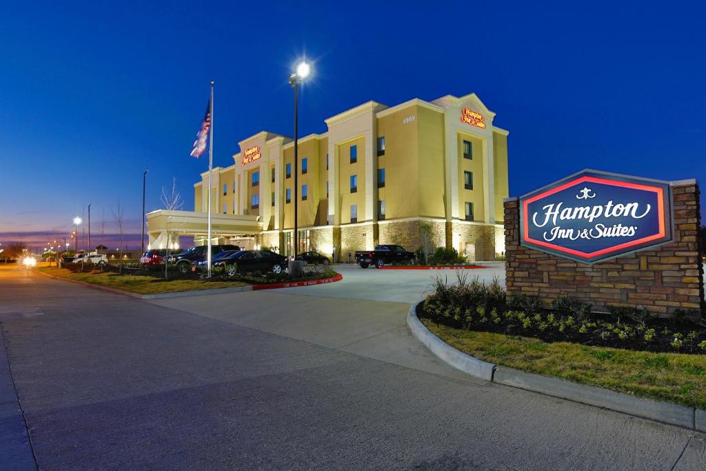 Hampton Inn and Suites Missouri City - main image