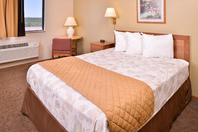 Americas Best Value Inn Missouri Valley - image 5