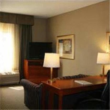 Hampton Inn Mitchell - image 12