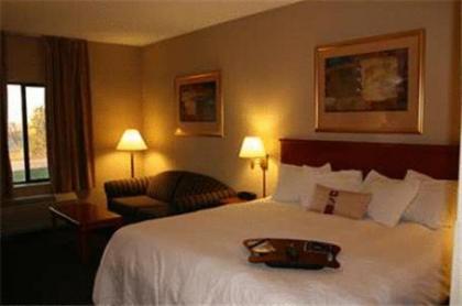 Hampton Inn Mitchell - image 9