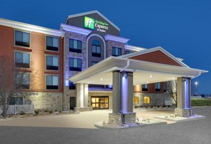 Holiday Inn Express & Suites Mitchell an IHG Hotel