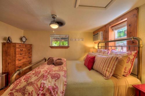 Cali Cochitta Vacation Rentals - image 4