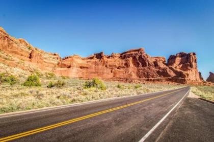 Rim View Moab - image 3