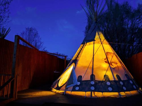 OK RV Park Glamping Tipi OK54 - main image