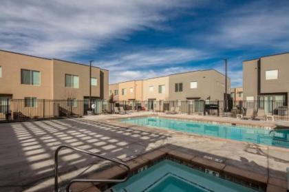 Pet Friendly Flexible 96 Hour Cancellation Policy Free Townies Sleeps 19 - Entrada 420b - image 4