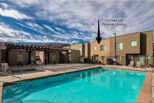 Pet Friendly Flexible 96 Hour Cancellation Policy Lovely Poolside Home - Entrada 428 - image 2