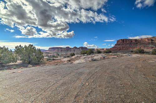 Moab House Near Arches Natl Park and Canyonlands! - image 2