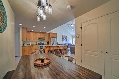 Moab Townhome with Hot Tub and Patio - Near Arches - image 15