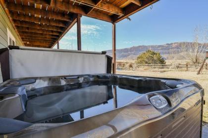 DV - Six bedroom home with private hot tub. Sleeps 22! - image 18