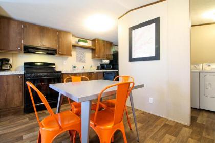 RSH 6 - Bring the family. Enough room for all. Sleeps 10! - image 18