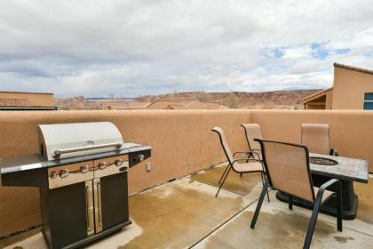 RV Y1 - Stunning townhome Close to Arches Private Hot Tub - image 11