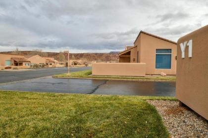 RV Y1 - Stunning townhome Close to Arches Private Hot Tub - image 16