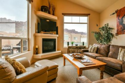 W3 - Moab get away and great price for the family! - image 12