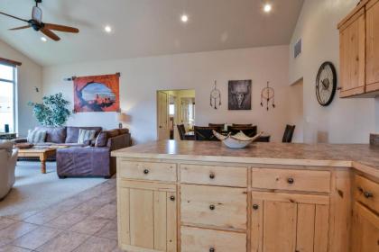 W3 - Moab get away and great price for the family! - image 8