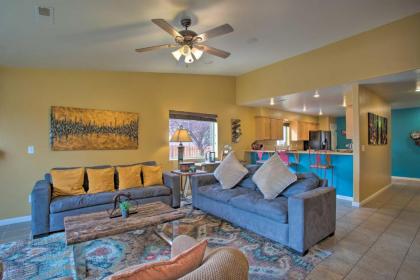 Modern Moab Townhome with Shared Pool and Hot Tub! - image 4