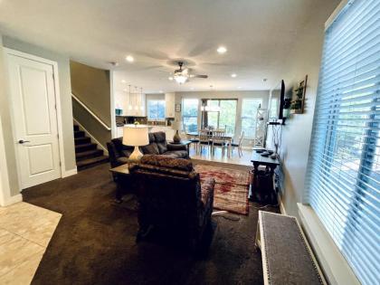 Brand New Listing - Pet Friendly End Unit Flexible 96 Hour Cancellation - Entrada 598 - image 3