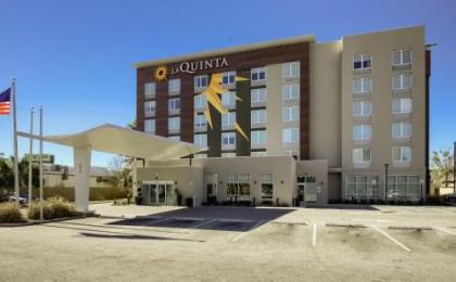 La Quinta by Wyndham Mobile - image 3