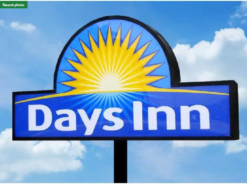 Days Inn by Wyndham Mobile I-65 - main image