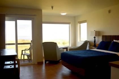 Moonstone Beach Motel - image 10