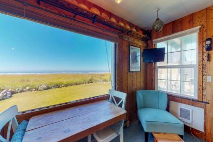 Beachfront Cabin - image 1