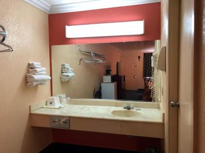 Americas Best Value Inn-Mojave - image 7