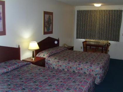 Stagecoach Inn Motel - image 10