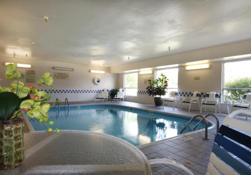 AmericInn by Wyndham Moline Airport Quad Cities - main image