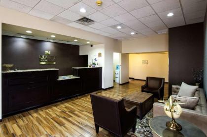 Quality Inn & Suites Moline - Quad Cities - image 9